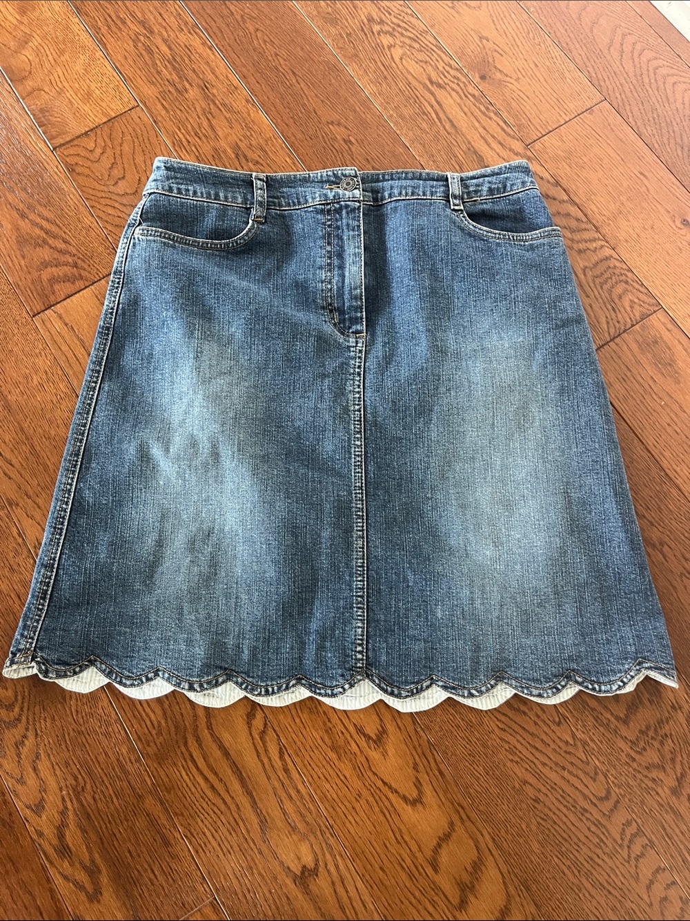 Harold’s Scalloped Hem Denim A-Line Skirt - Blue